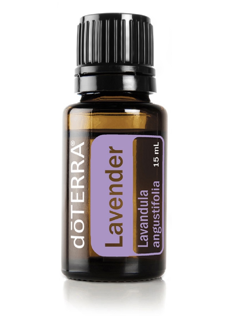 doTERRA Levendula Illóolaj- Lavender 15 ml - A doTERRA Levendula Illóolaj sokoldalúsága miatt az első számú illóolaj. Nyugtató, pihentető hatású. A Levendula olaj belsőleg is alkalmazható.