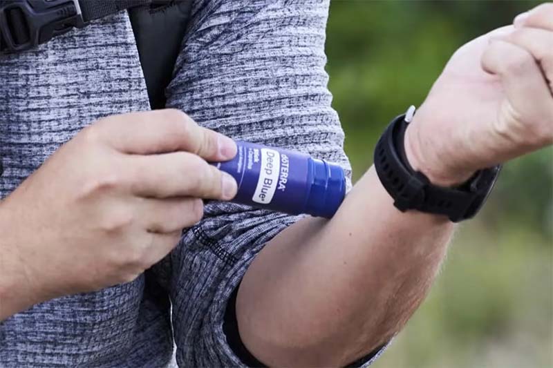 doTERRA Deep Blue stift, a praktikus segítség
